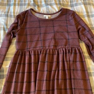 Maurice’s. Maroon flannel dress size S. Perfect condition, worn once.